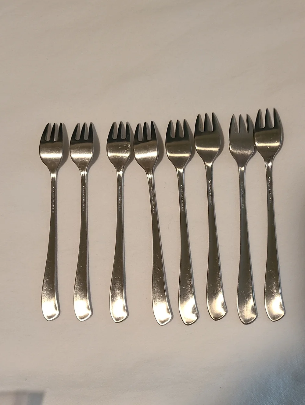 Wallace Stsinless 3 Tine Cocktail Or Seafood Forks, Set Of 8